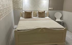 Budget Family Hotel